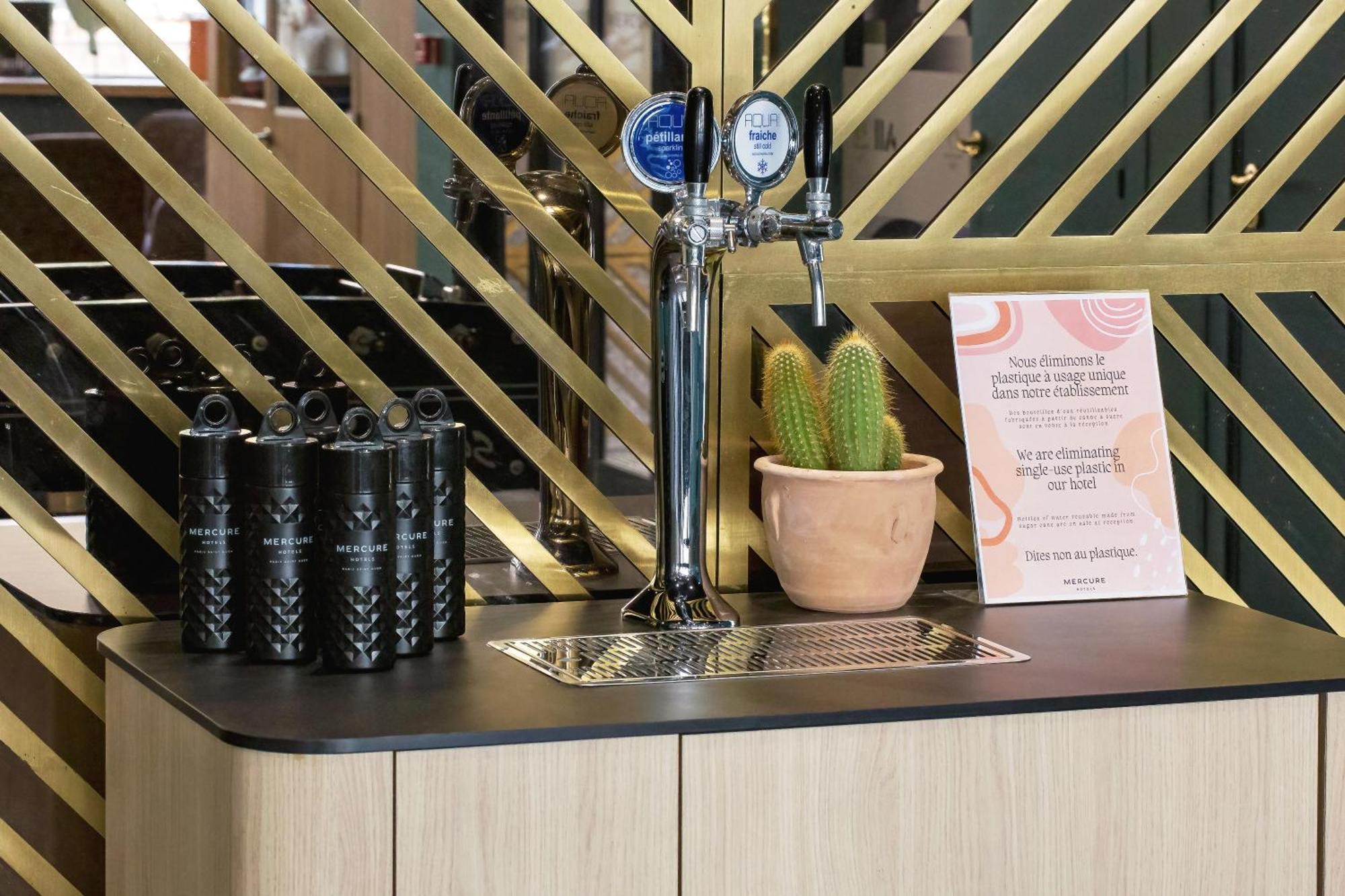 Mercure Paris Saint-Ouen Esterno foto