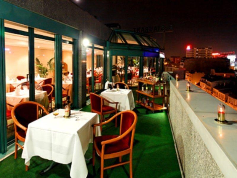Mercure Paris Saint-Ouen Esterno foto