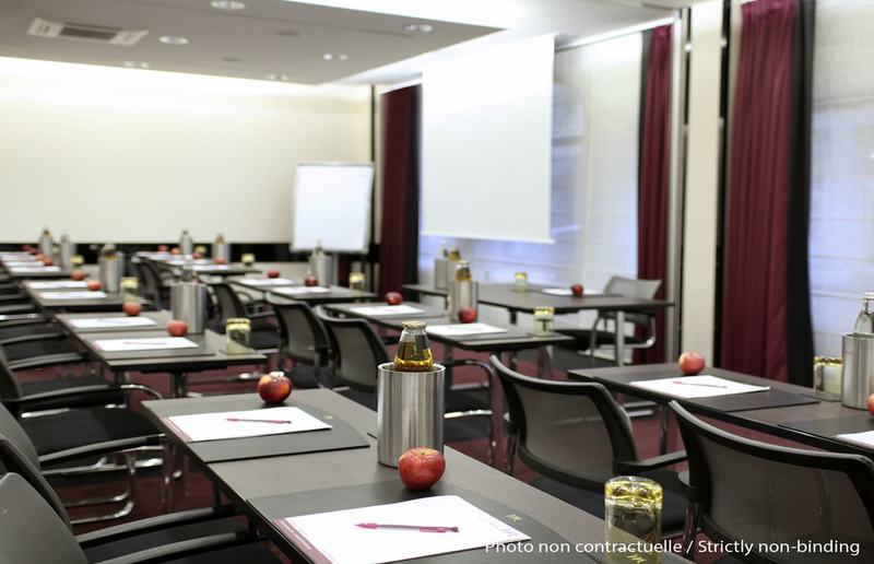 Mercure Paris Saint-Ouen Esterno foto